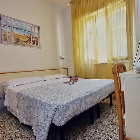 Hotel Rina 2*