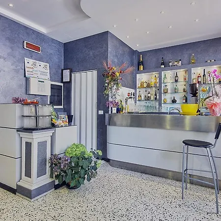 Hotel Rina