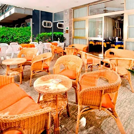 Rina Hotel 2*