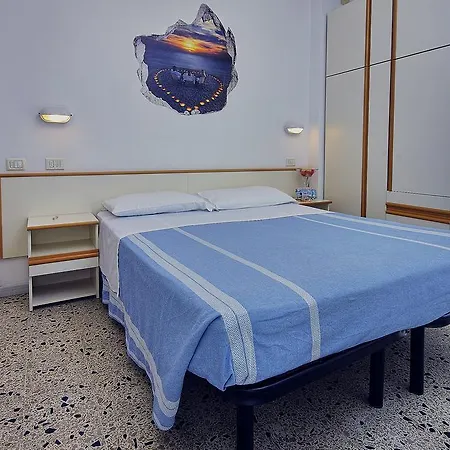 ホテル Rina ミザーノ・アドリアーティコ